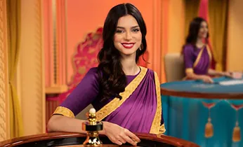 Hình ảnh người đang nghiên cứu dữ liệu trên máy tính, minh họa việc nghiên cứu kỹ lưỡng